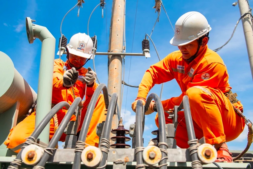EVNNPC bảo đảm điện mùa nắng nóng bằng nhiều giải pháp
